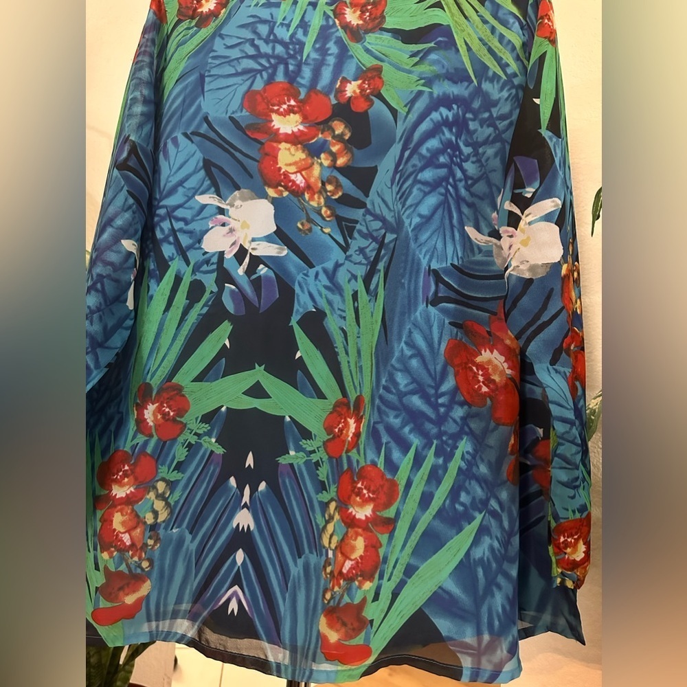 Hannah blue floral blouse size 3X - Picture 6 of 11